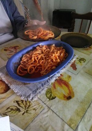 Una foto de Fettuccine/tallarines casero para cuatro personas