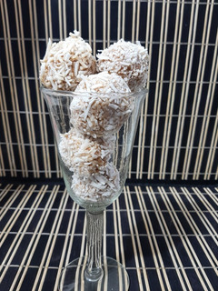 Una foto de Trufas de coco 🥥