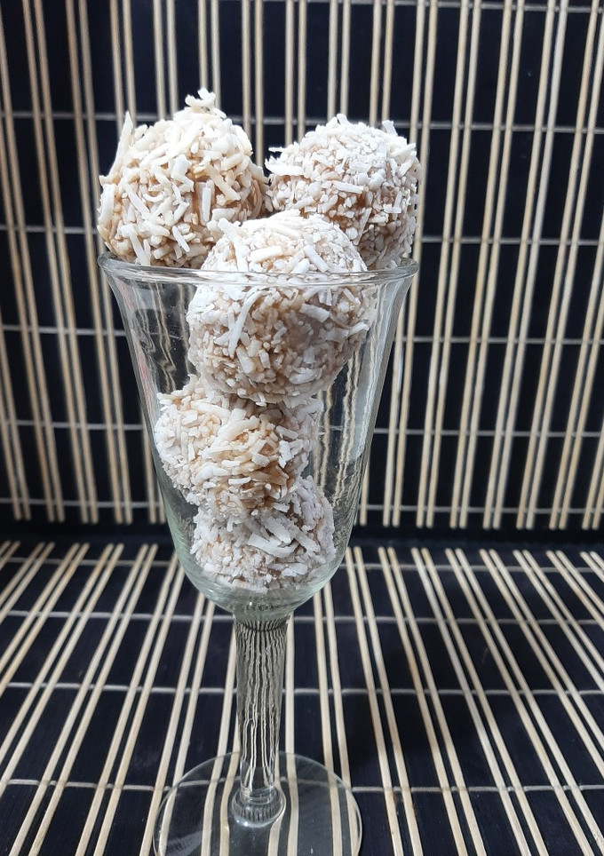 Una foto de Trufas de coco 🥥