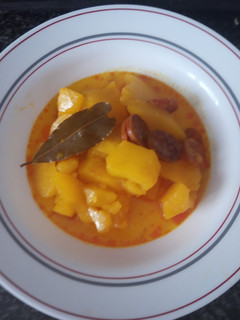 Una foto de Patatas a la riojana caseras