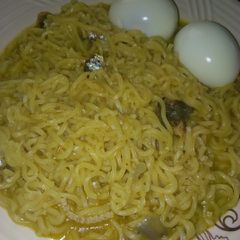 A picture of Simple noodles.