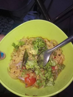हेल्दी मैगी (healthy maggi recipe in hindi) रेसिपी मुख्य फोटो
