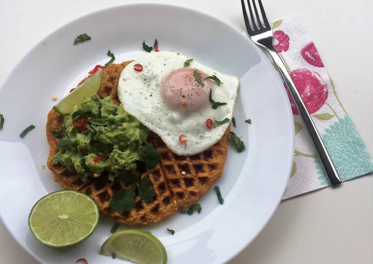 Édesburgonyás gofri guacamoléval