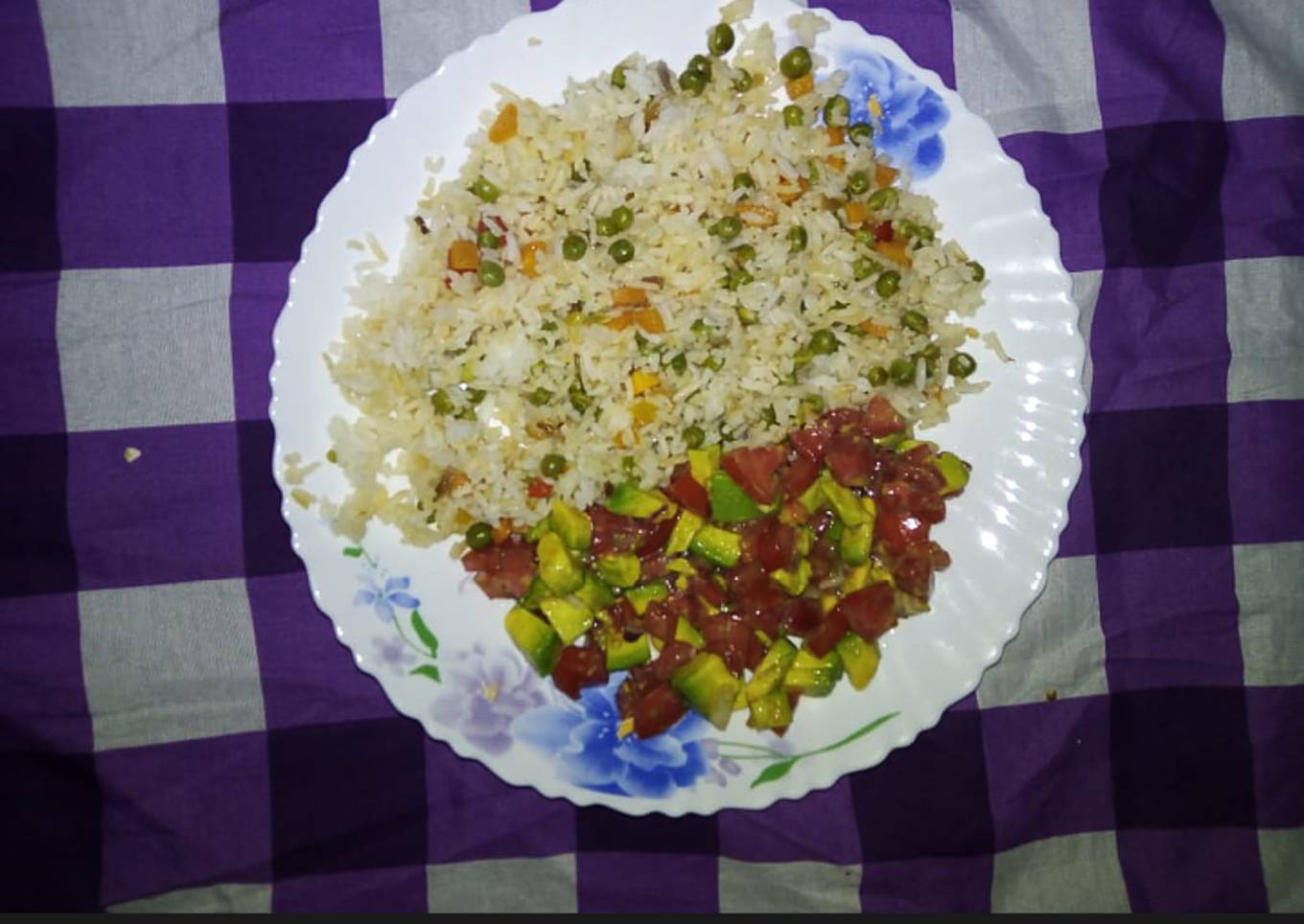 Vegetable Rice and guacamole