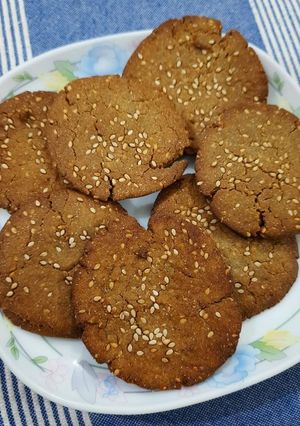 बाजरे के आटे की मठरी (Bajre ke aate ki mathri recipe in hindi) रेसिपी मुख्य फोटो