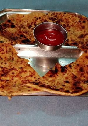मसालेदार गोभी का पराठा (masaledar gobi ka paratha recipe in Hindi) रेसिपी मुख्य फोटो