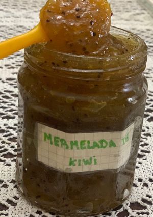 Una foto de Mermelada de kiwi 🥝