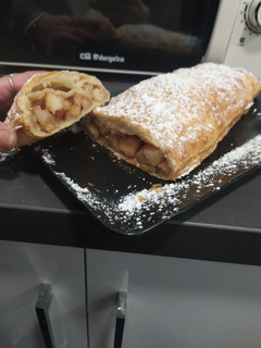 Una foto de Strudel de manzana