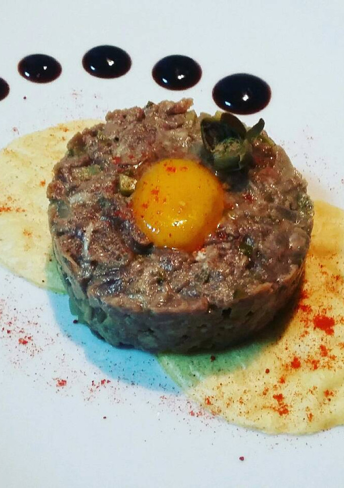 Una foto de Steak tartar