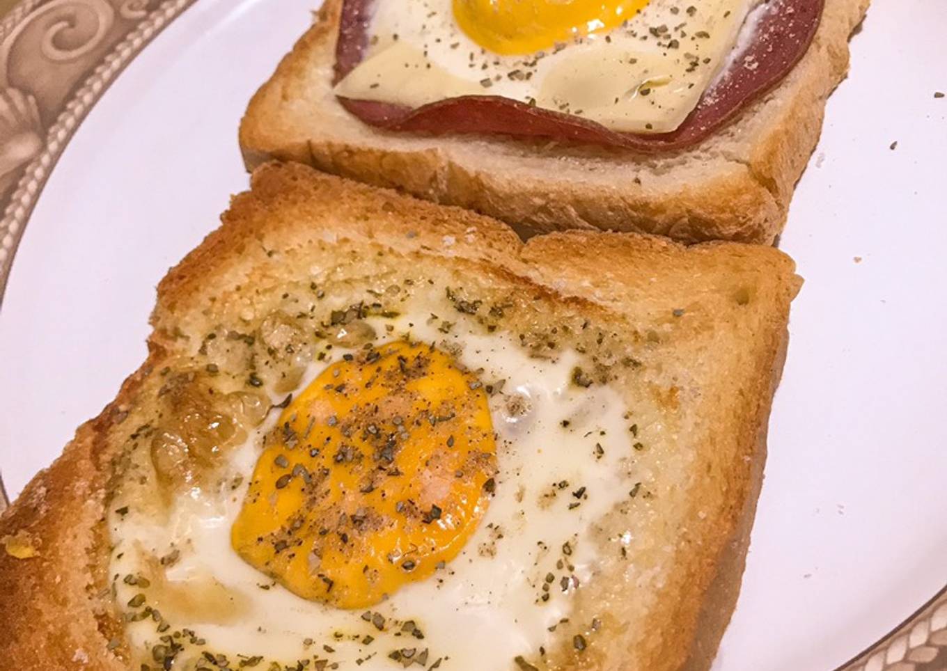 [165] American Bfast (Bread, Smokebeef, Egg)