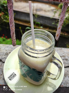 A picture of Banana shake.