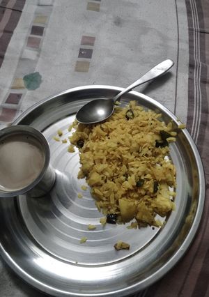 A picture of Maharashtrian style pohe.