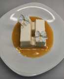 Panna cotta de coco con coulis de maracuyá 🍮