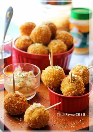 A picture of Corned Beef Oregano Bitterballen, a delicious nutritious snack ;).
