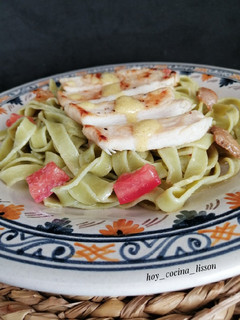 Foto principal de Ensalada de pasta con pollo