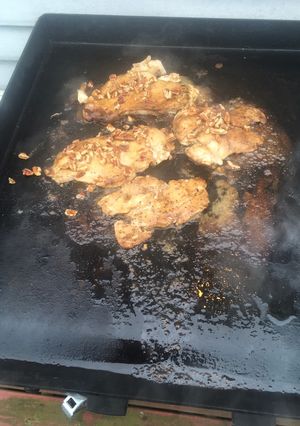 A picture of Honey pecan chicken breast.