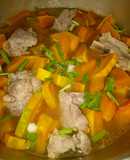 Canh bí đỏ hầm xương