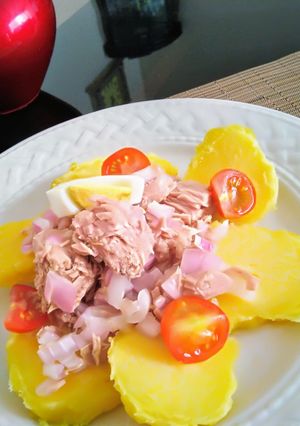 Una foto de Ensalada de Atún al Olivo👍🇵🇪