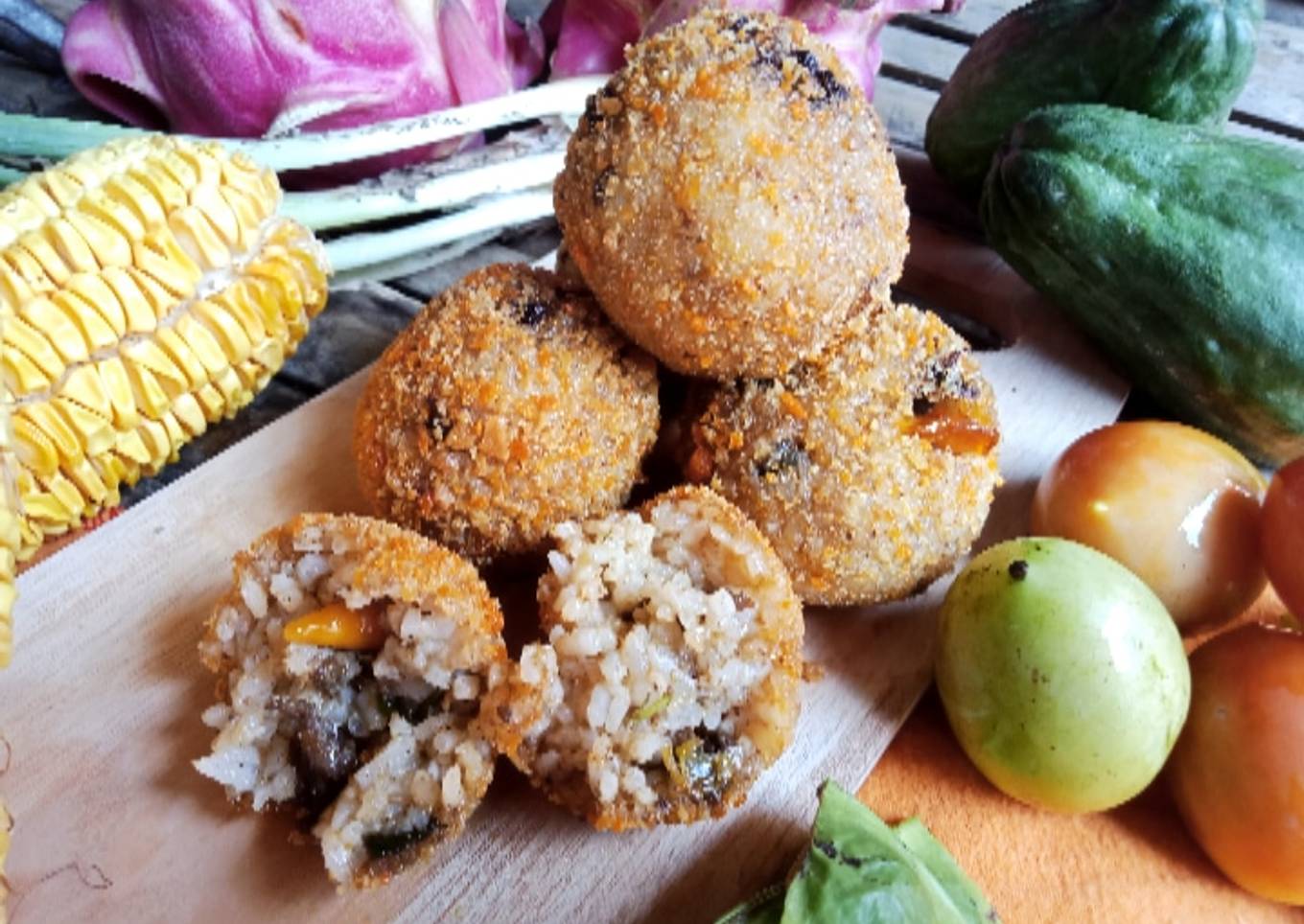Bola bola nasi goreng rendang