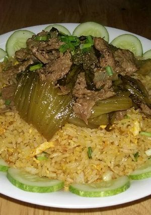 Hình của món Cơm chiên dưa bò.