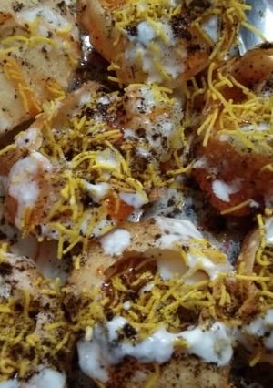 A picture of Sev puri.