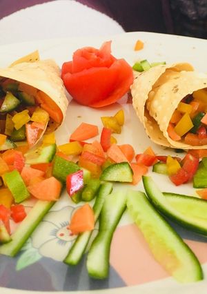 A picture of Masala papad salad.