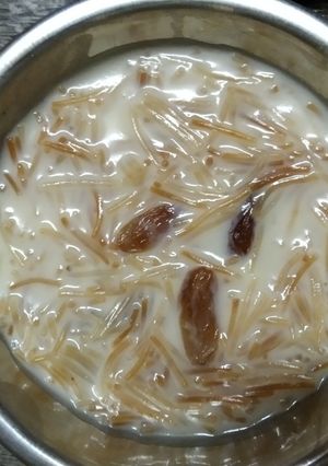 সেমাই এর পায়েস(semaiyer payesh recipe in Bengali) রেসিপির প্রধান ছবি