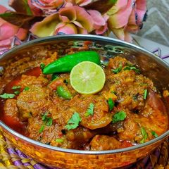 A picture of Pyaaz Gosht.