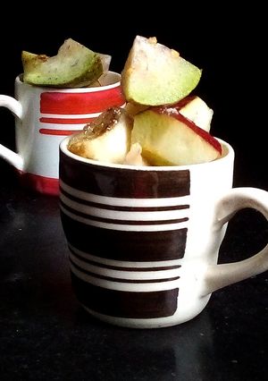 ফ্রুট চাট (fruit chaat recipe in bengali) রেসিপির প্রধান ছবি