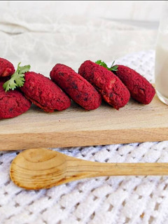 Foto de Falafel de beterraba e molho de Iogurte