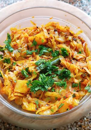 A picture of Cabbage and Potato Subji.