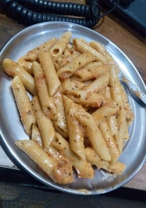 A picture of Mix sauce (Pink)pasta.