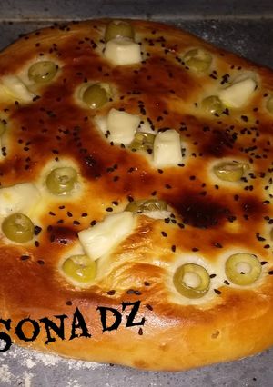 صورة لوصفة خبز الجبن والزيتون خفيف يهبل
