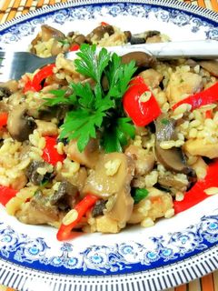 Csirkés gombás bulgur🍄🍗 recept fotója
