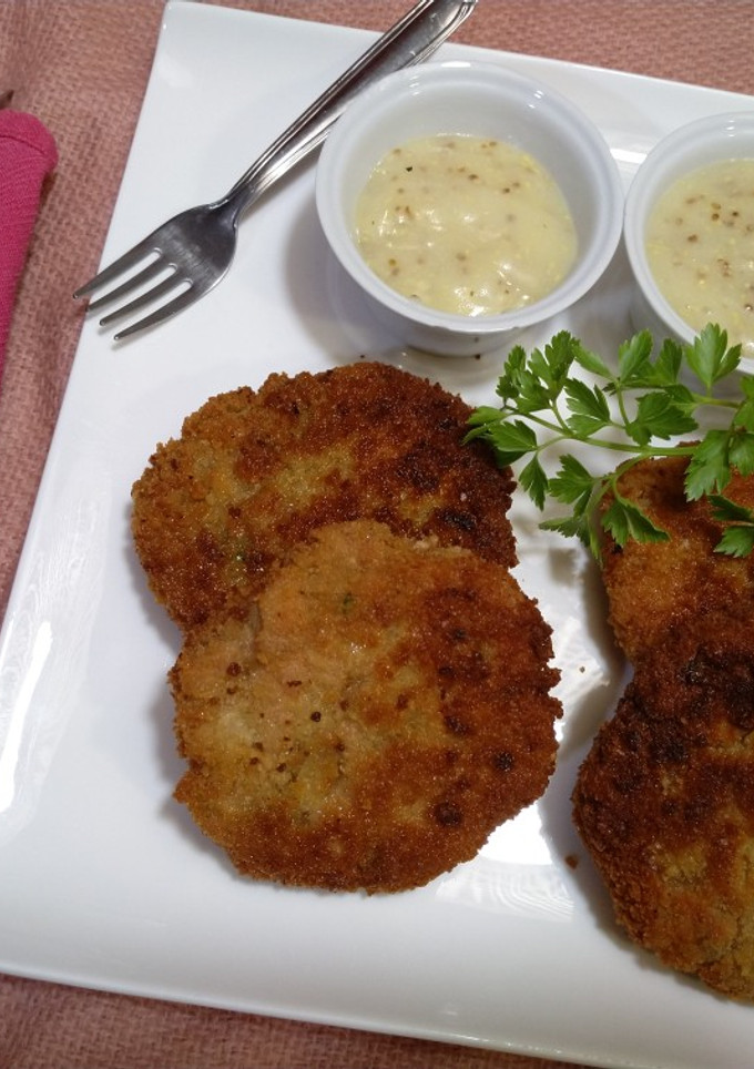 Una foto de Filetes rusos con puré de patata en Dijon