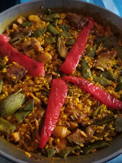 Una foto de Paella mixta fácil