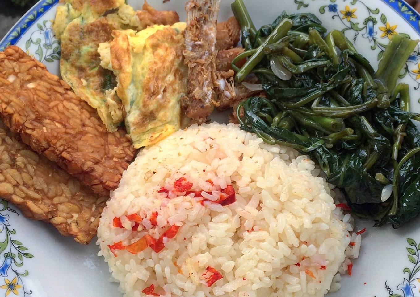 Nasi Leoet Super Sederhana dengan Penanak Nasi