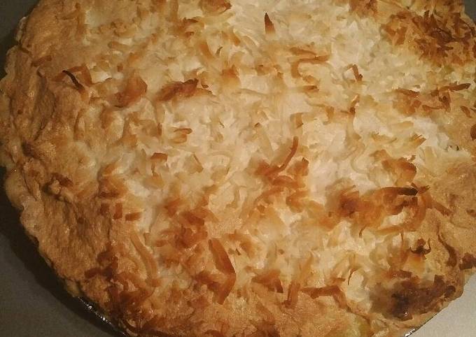 My Mom's Coconut Cream Pie