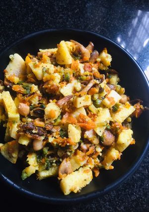 A picture of Vegetable fried idly.