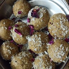 Healthy Oats Laadu A picture of Healthy Oats Laadu.