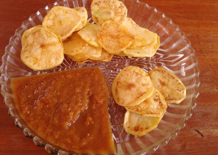 How to Make Speedy Potato crisps with tomatoes garlic sauce #Mombasa Potato contest