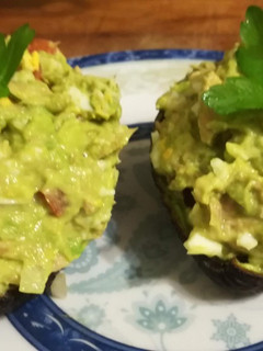 Una foto de Aguacate relleno fácil