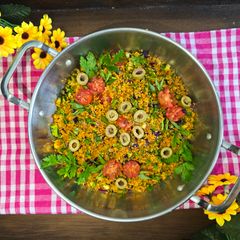 A picture of Kisir (Turkish Salad).