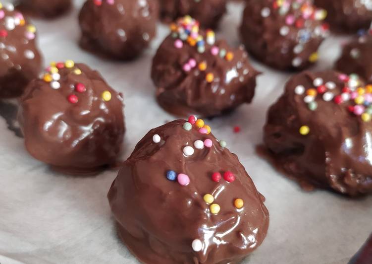 Kurma coklat mete by YV