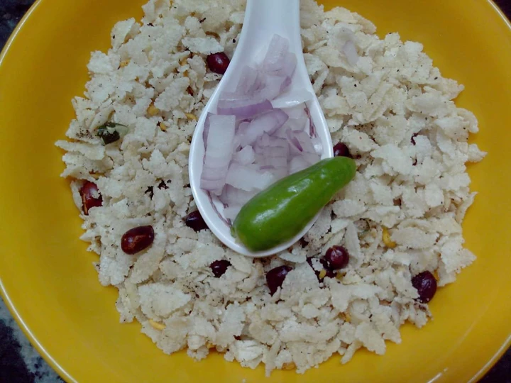 Easy Way Make Recipe Fried poha chiwda(flattened rice) that is Awesome, Tasty}