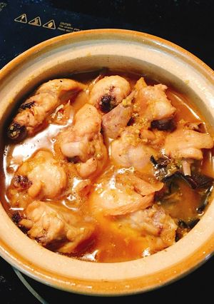 Hình của món Cánh gà kho xả + ớt.