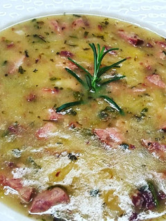 Foto de Sopa de Mandioca com Charque e Linguiça Calabresa