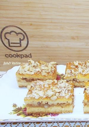 Nagyi hihetetlenül puha (gyors, egyben sütött) lekváros pitéje recept fotója