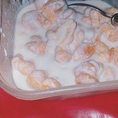A picture of Methi Dahi phulki.