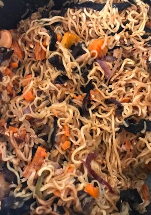 Une photo de Noodles au légume poulet